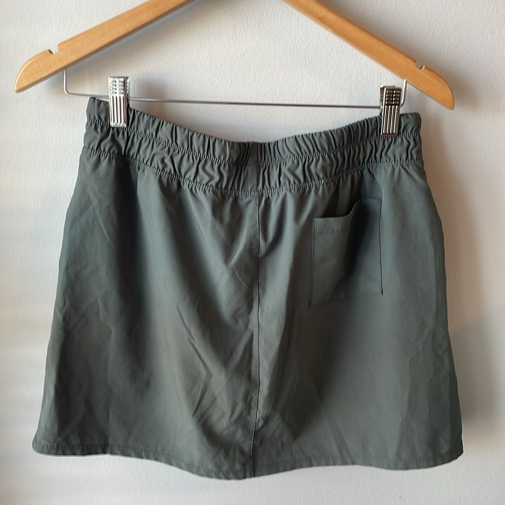 Apana Performance Green Drawstring Skort - Picture 7 of 12